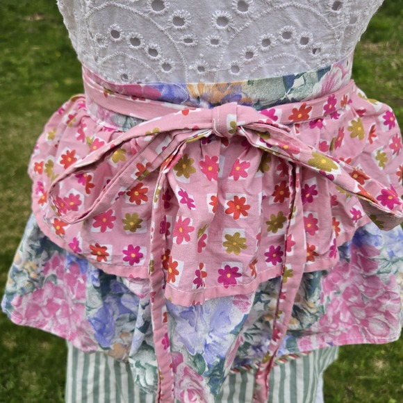 Handmade Multi Layered Waist Apron Floral Stripes Knee Length Prairie Homestead - Picture 3 of 9